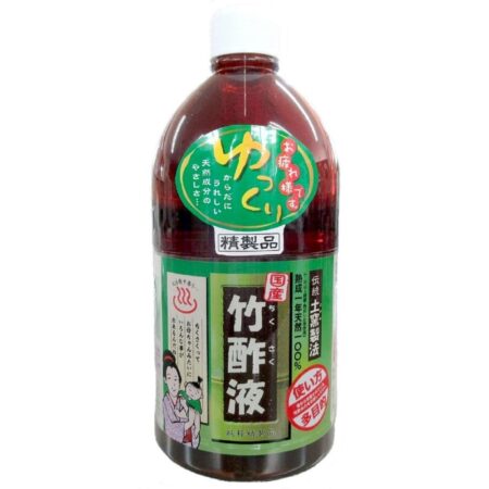 High-quality bamboo vinegar in a 1L transparent bottle